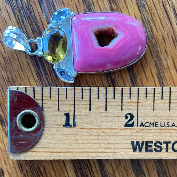 Beautiful hand crafted Pink Druzy, faceted Citrine and Amethyst pendant. - Picture 7 of 9